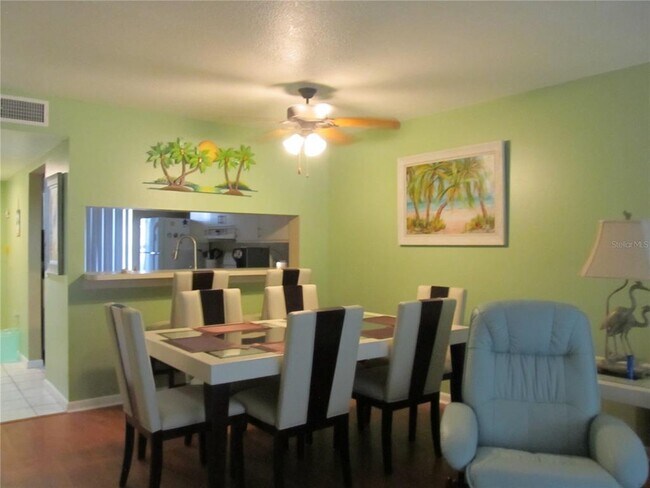 4733 Winslow Beacon Unit 13