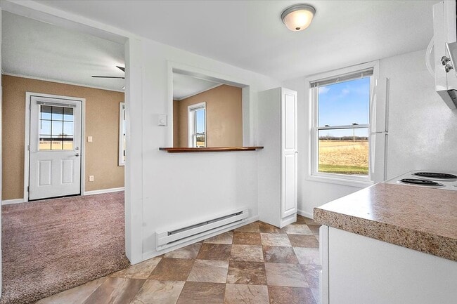 Photo - 3037 Swan Lake Rd NE