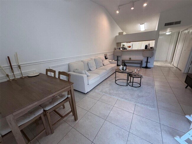 Photo - 9919 Nob Hill Ct Unidad 9919