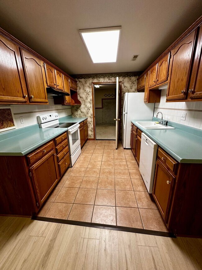 Photo - 3 Bedroom Home with Workshop in Boonville