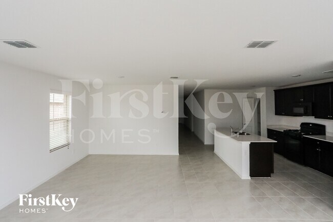 Photo - 1141 Crestview Dr