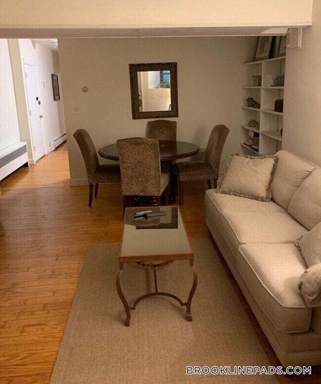 1728 Beacon St Unidad B