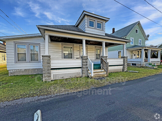 Building Photo - 1917 Short St Rental