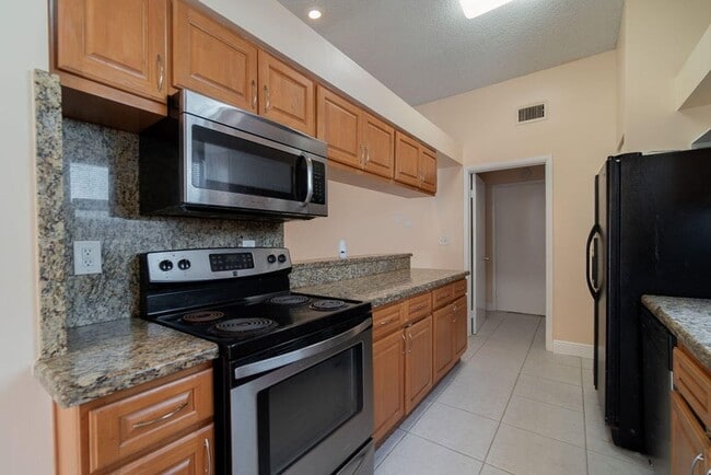 Photo - 14 Misty Meadow Dr