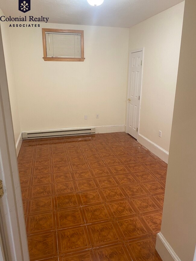 Building Photo - 69 Babcock St Rental