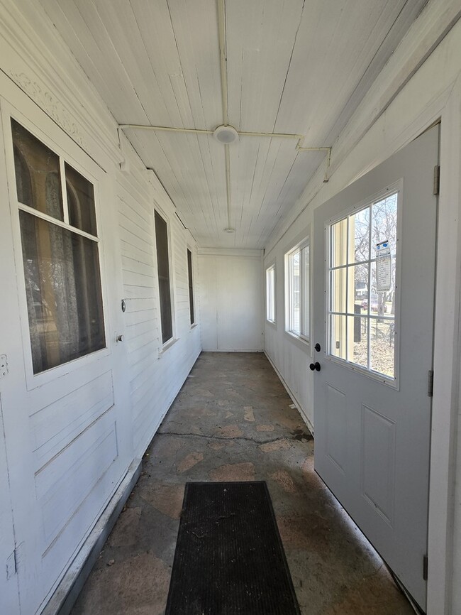 Photo - 732 N 5th St
