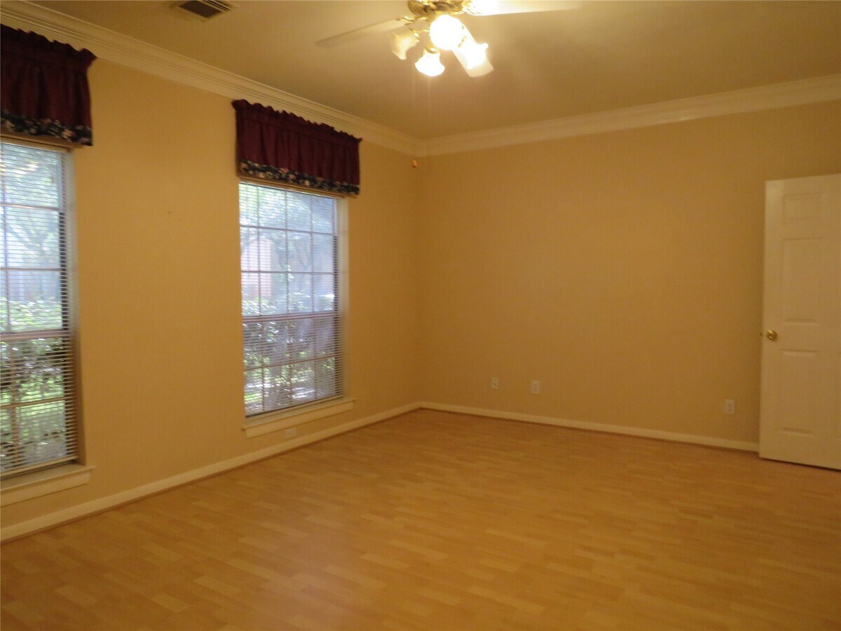Photo - 2302 Plantation Bend Dr