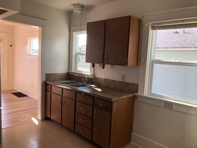Photo - 2078 Unit 887