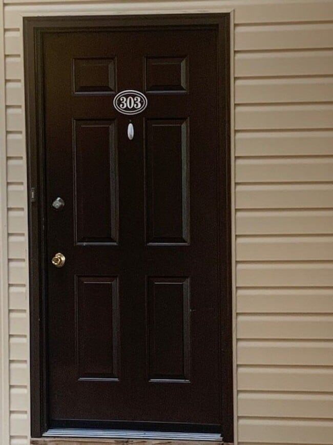 Building Photo - Wexford Condominiums, Anderson, SC Unit 303-11