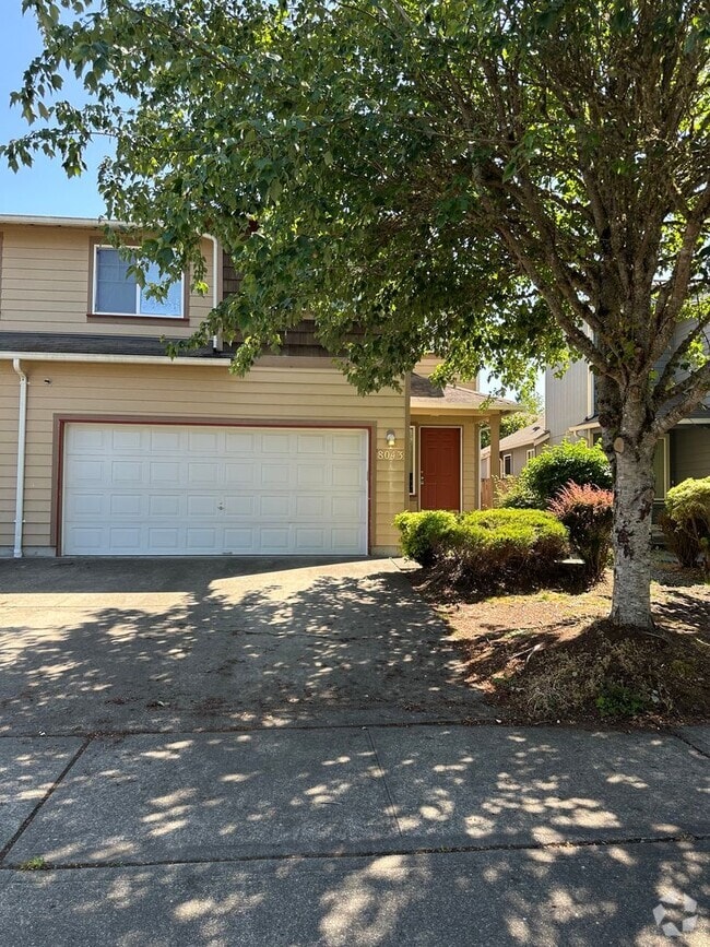 Building Photo - 3 Bedroom 2 Bath Home 2 Car Garage