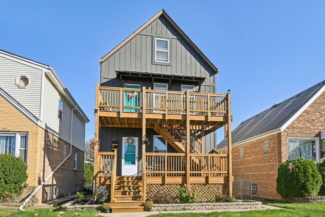 Building Photo - 5017 N Meade Ave