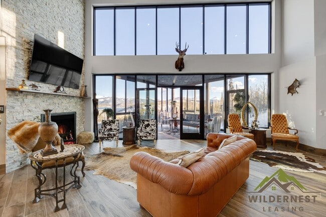 Building Photo - Stunning Luxury Mountain Home with Panoramic Views