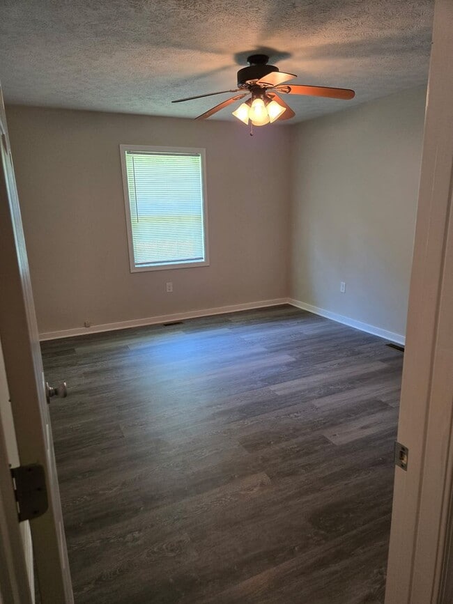 Photo - 2 bed 1 bath Duplex Blackstone-Convenient to Fort Pickett