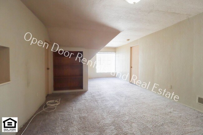 Photo - 1007 Midway Dr Unit 1007 1/2 Midway Dr