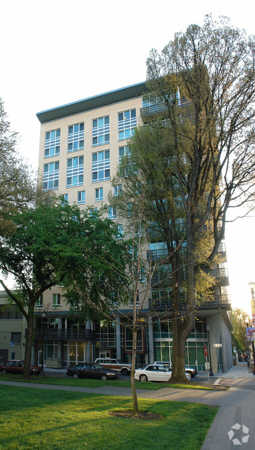 Richard L. Harris Building - Richard L. Harris Building Apartments