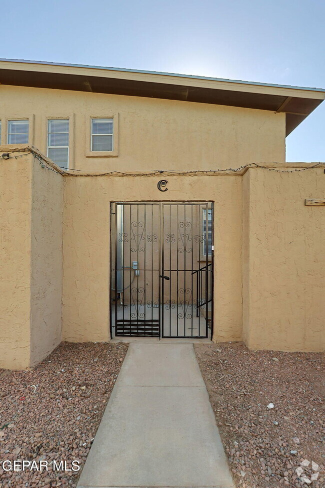 Building Photo - 11100 Vista Lago Pl Unit C Rental