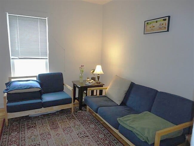 Building Photo - 69 Raymond Ave Unit 1 Rental