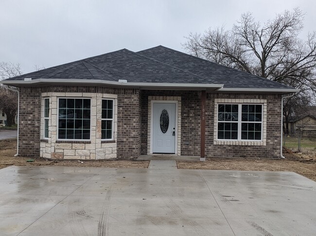 Photo - 1028 E Houston St