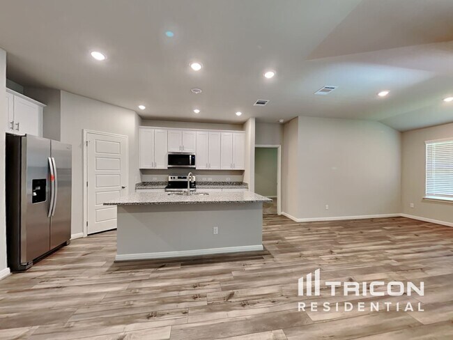 Photo - 13635 Emerson Wy