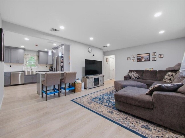 Photo - 784 Brookridge Dr