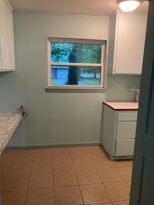 Photo - Newly Renovated Home in the heart of Springdale !