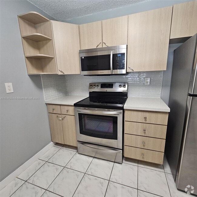 Building Photo - 11510 SW 181st St Rental
