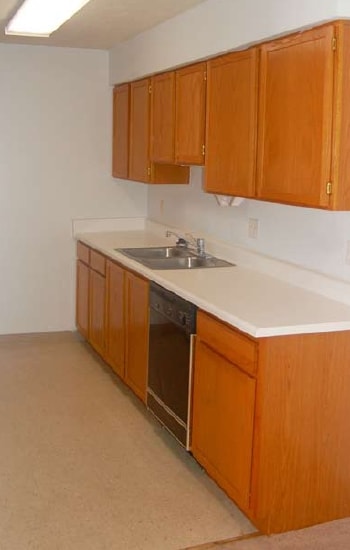 Kitchen - The Highlands Apartments