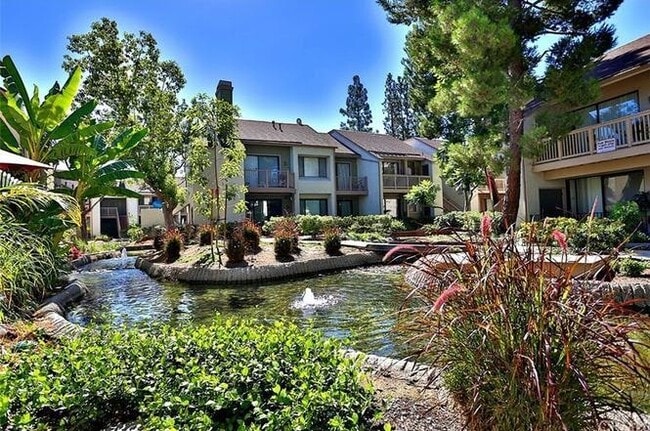 Photo - 10551 Lakeside Dr South Unit J Unidad Lakeside Dr CONDO