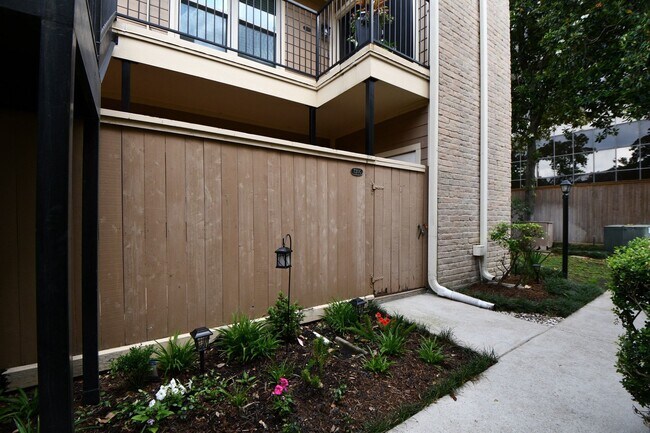 Photo - 720 Bering Dr Unit 169