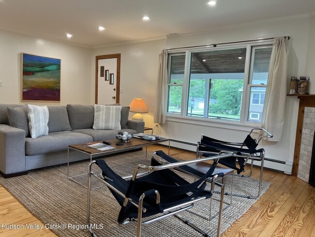 Photo - 18 Brockett Rd