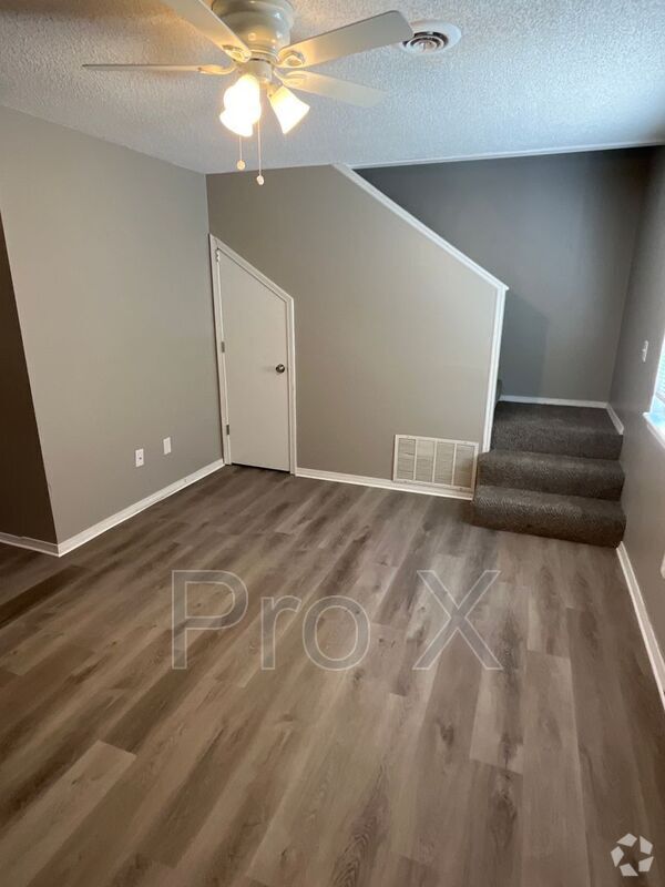 Building Photo - 1106-1108 S. Joplin Unit 1106 S Joplin Apt E