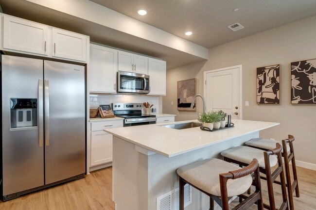 Building Photo - The Lanterns at Brighton Crossing