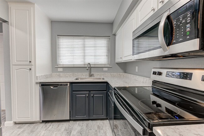 Photo - 6406 Ferris Dr Unidad 21