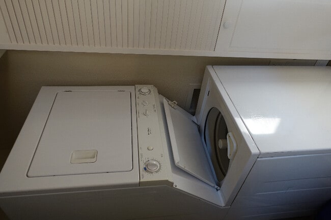 Photo - 248 Zappa Pl Unit C