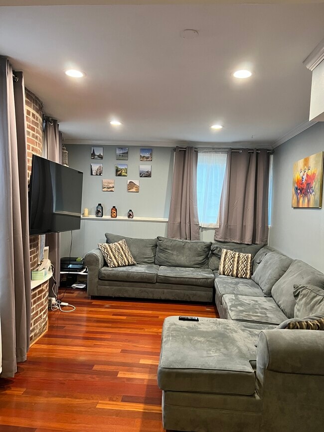 Photo - 646 W Bittersweet Pl Unit 4