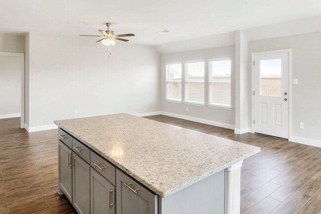 Photo - 292 Sunnyside Dr