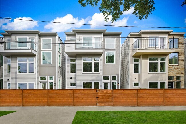 Photo - 6721 St Augustine St