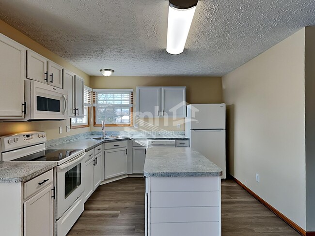 Photo - 1163 Tarragon Dr