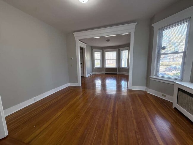 Building Photo - 64 Stanley St Unit 1