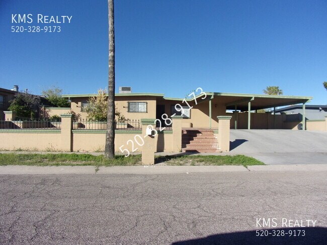 Building Photo - 707 W Acadia Dr Rental