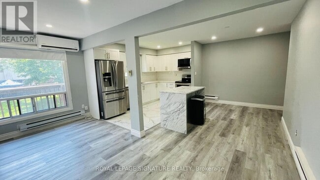 Photo - 1100 Oxford St