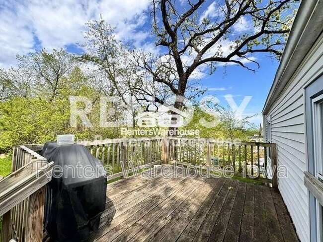 35 Hillside Ave