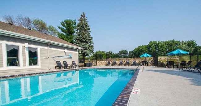 Photo - Westpointe Apartments