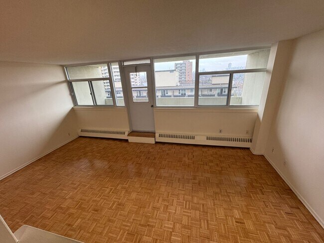 Photo - 70 McEwen Ave