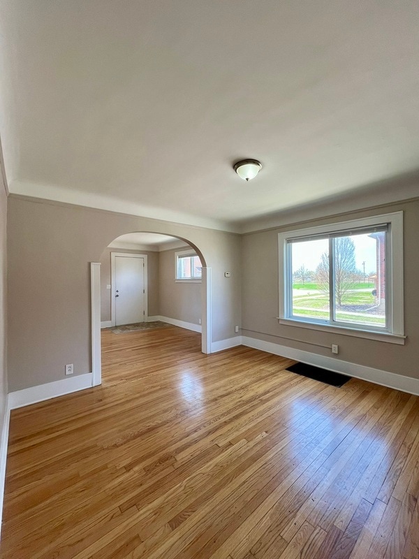 Photo - 162 Labadie St