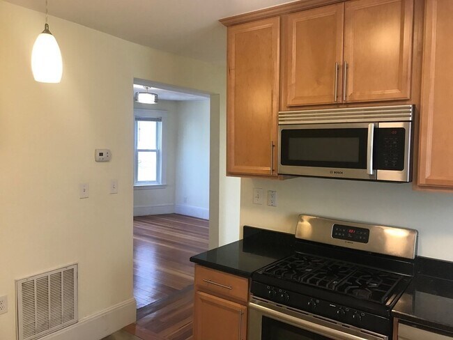 65 Conwell Ave Unit 1