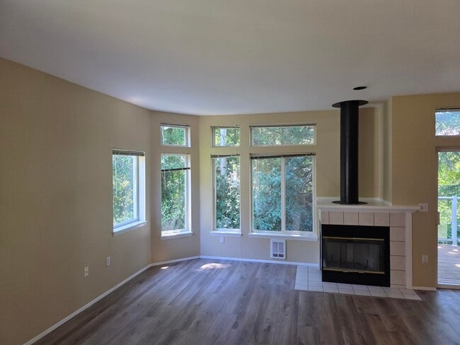 Photo - 12539 NE 7th Pl
