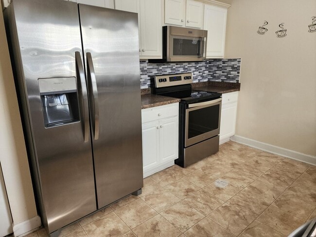 Photo - 176 Whispering Oaks Dr