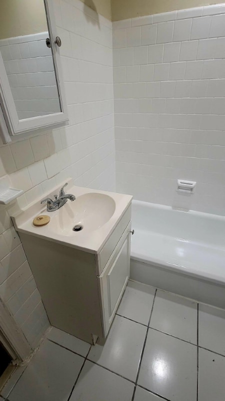 Photo - 3423 Ryburn Rd