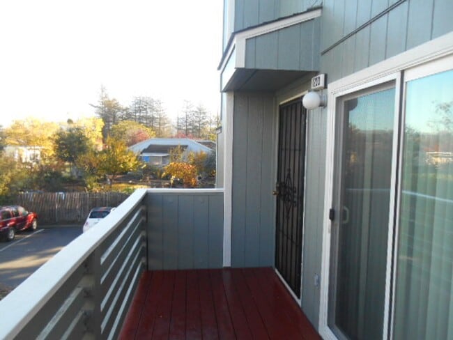 Photo - 2 Bed/2 Bath Condo w/Detached 1 Car Garage...